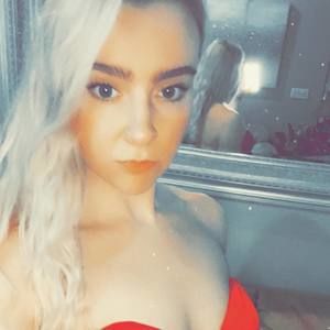 Meet your Posher, Alissa